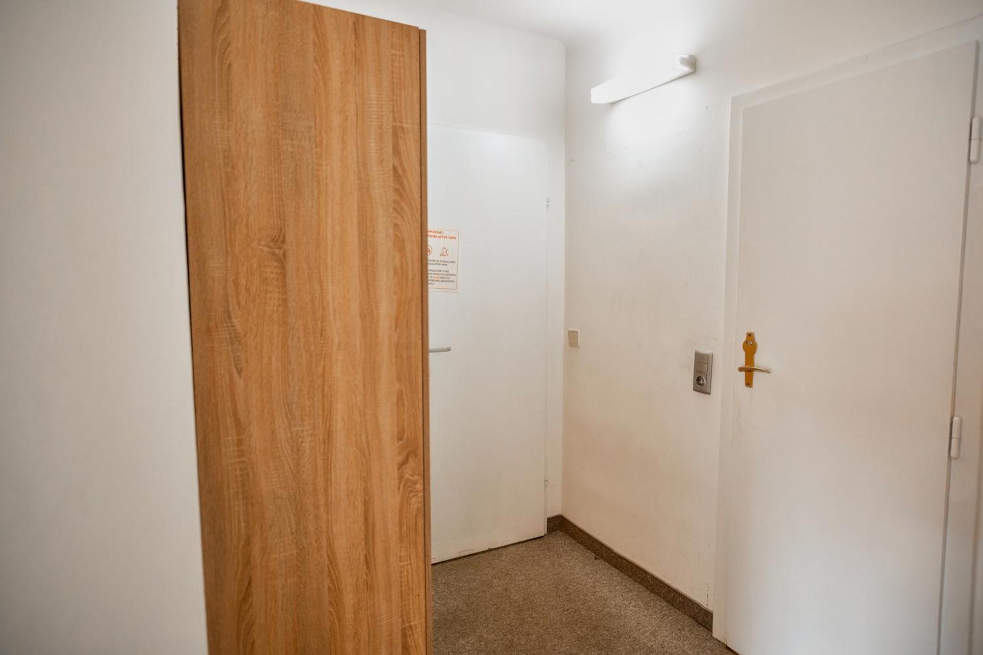 4 Mins To Metro I Wifi I 15 Mins To Inner Apartment Wien