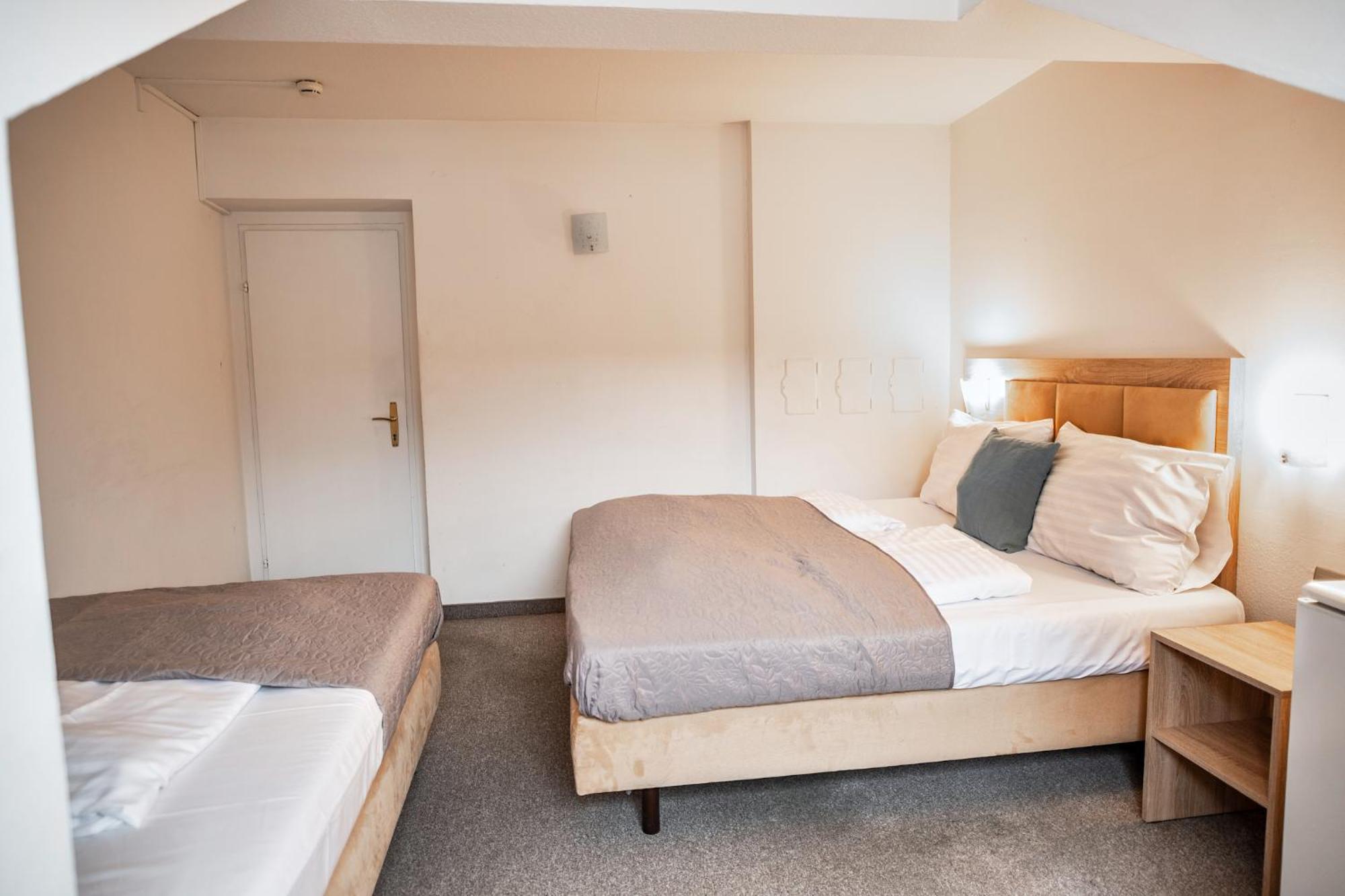 Apartment 4 Mins To Metro I Wifi I 15 Mins To Inner Vienna